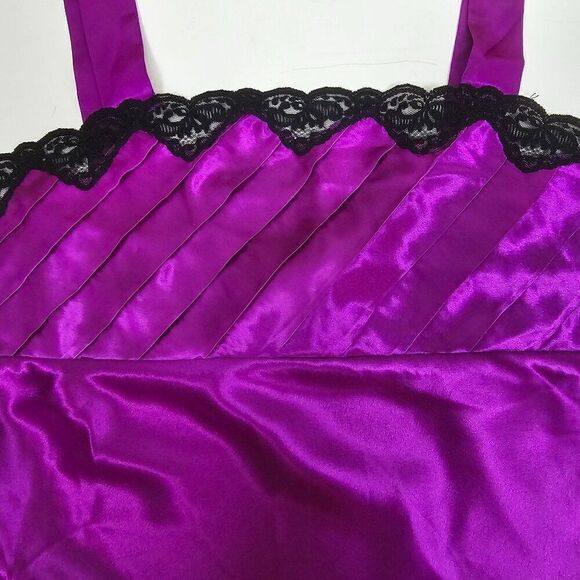 Vintage Victoria's Secret Satin Lace 2 Piece Pajama Shorts Cami Set M Gold Label - Picture 3 of 11